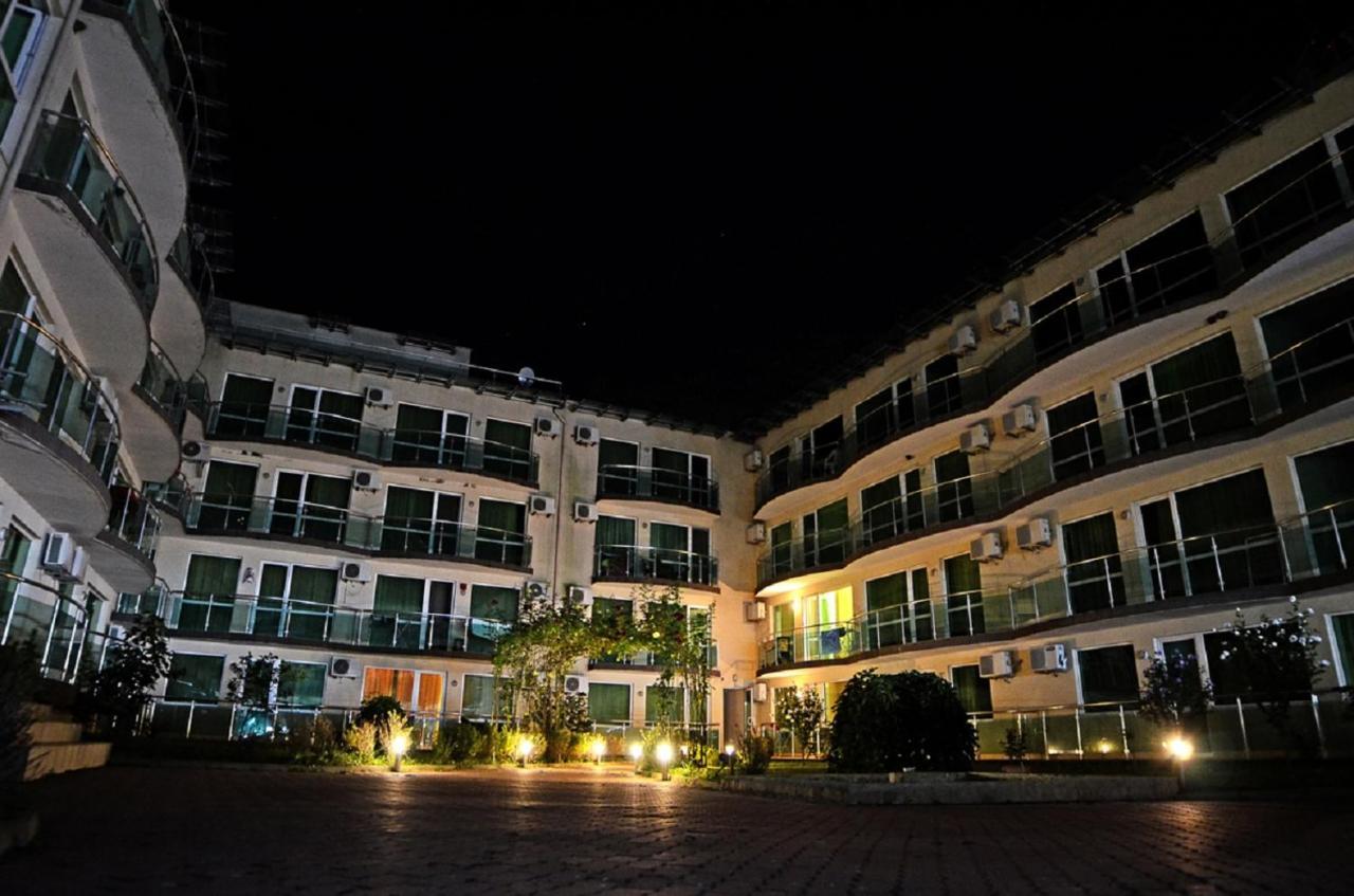 Clara Hotel Burgas Exterior photo
